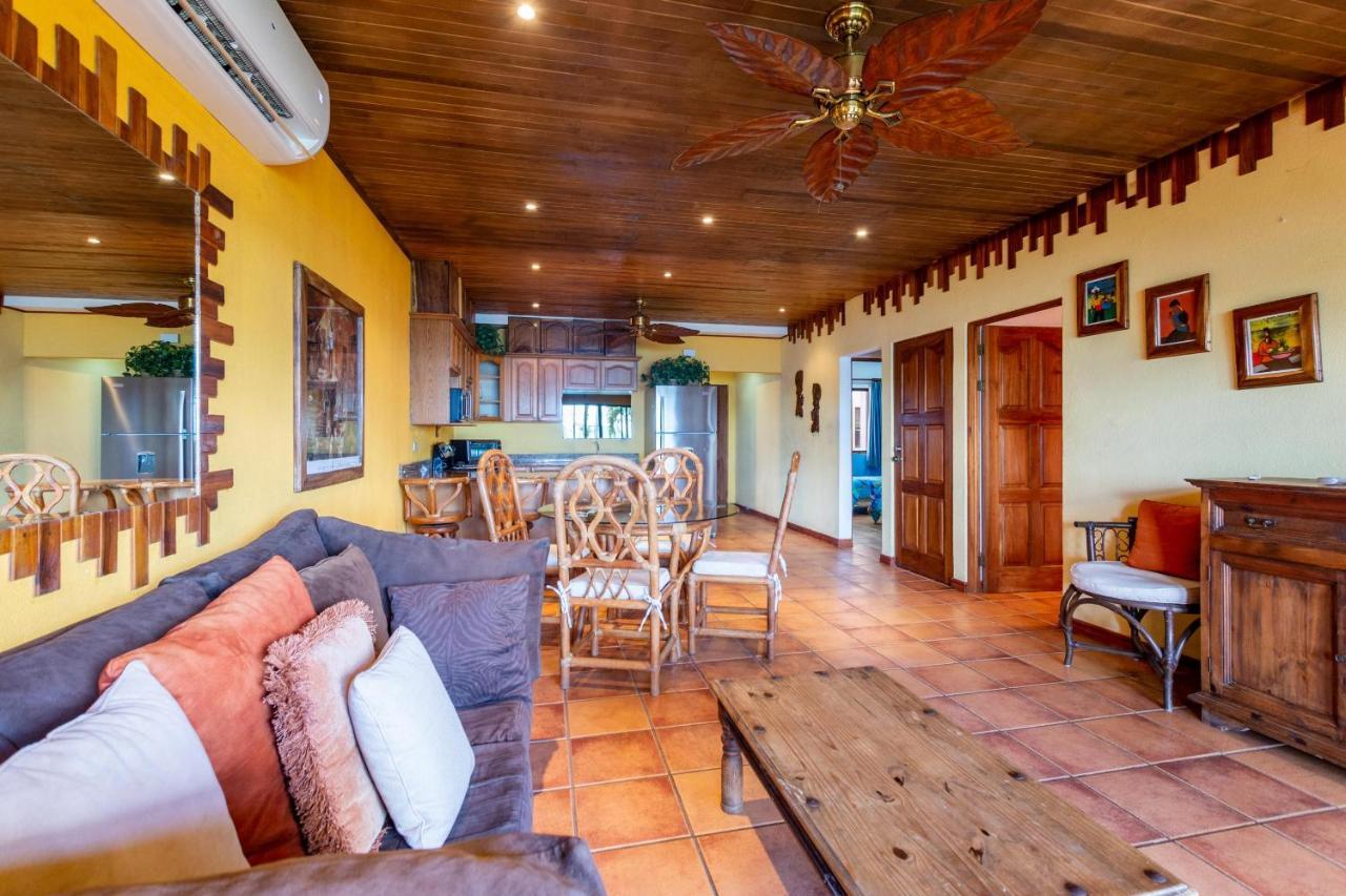 Warm Interiors And Orange Hues On Ground Floor In Front Of Beach 普拉亚弗拉明戈 外观 照片