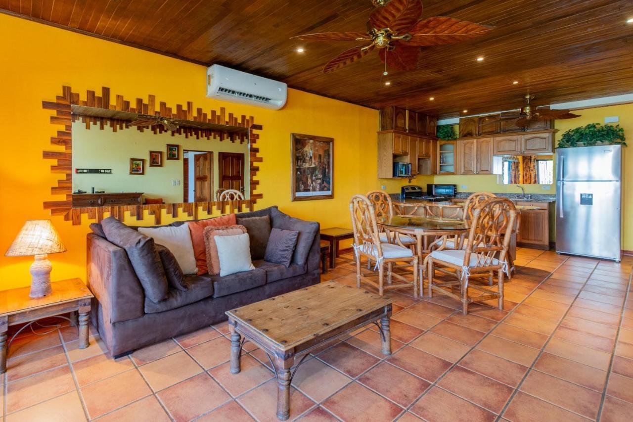 Warm Interiors And Orange Hues On Ground Floor In Front Of Beach 普拉亚弗拉明戈 外观 照片