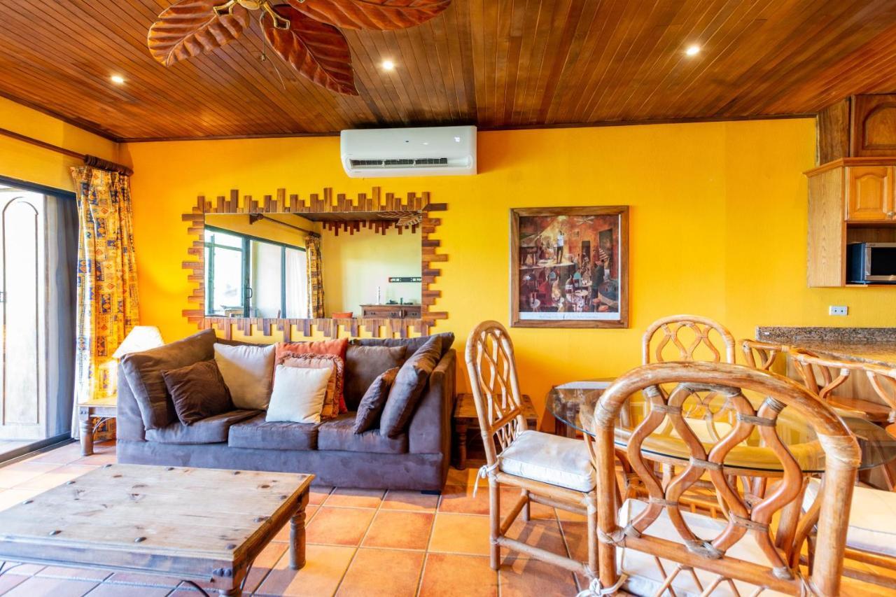 Warm Interiors And Orange Hues On Ground Floor In Front Of Beach 普拉亚弗拉明戈 外观 照片